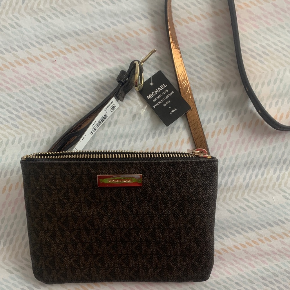 Signature Fanny Pack Belt bag NWT